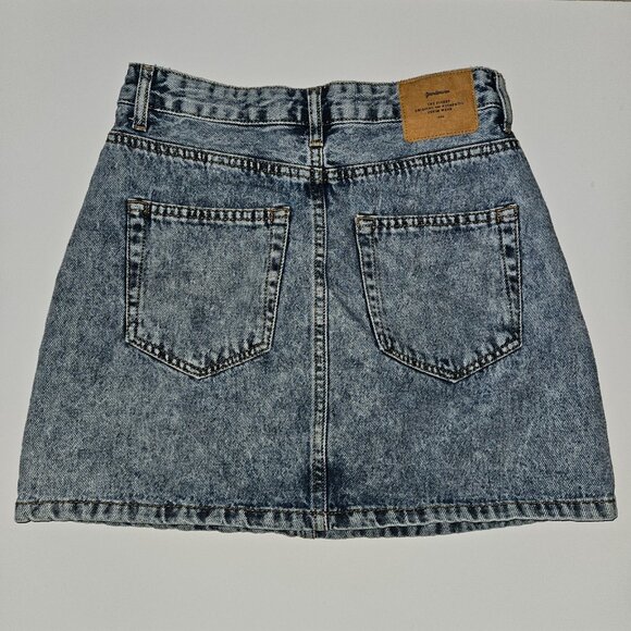 Stradivarius Stone Washed Denim Short Skirt Mini Jean USA Size 4 y2k - Picture 6 of 7